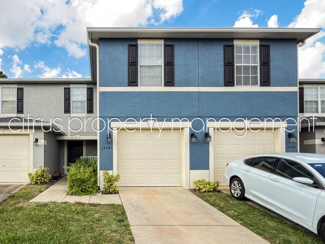 Foto del edificio - Gated Waterford Villas Townhome Community!!