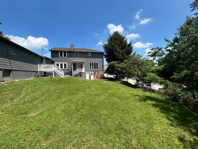 Building Photo - 995 Brodhead Rd