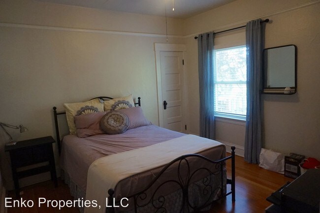 Foto del edificio - 3 br, 2 bath House - 705 N Alberta St