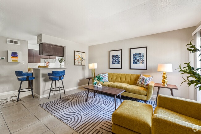 1BR, 1BA - 623SF - Living Room/Dining Room - Spring Rose
