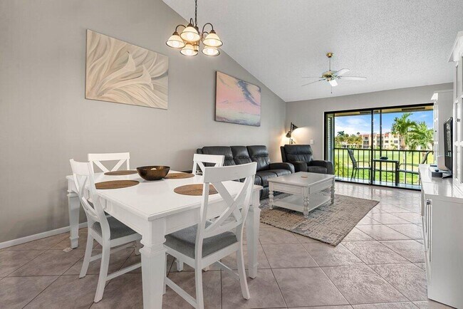Foto del edificio - 4654 Lucerne Lakes Blvd E