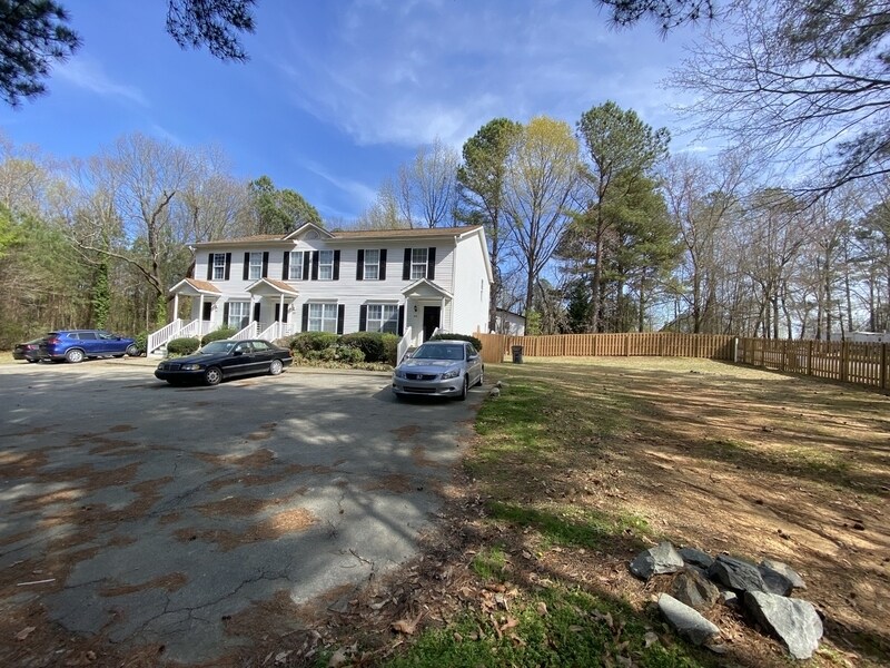 Primary Photo - 505 Avent Ferry Rd
