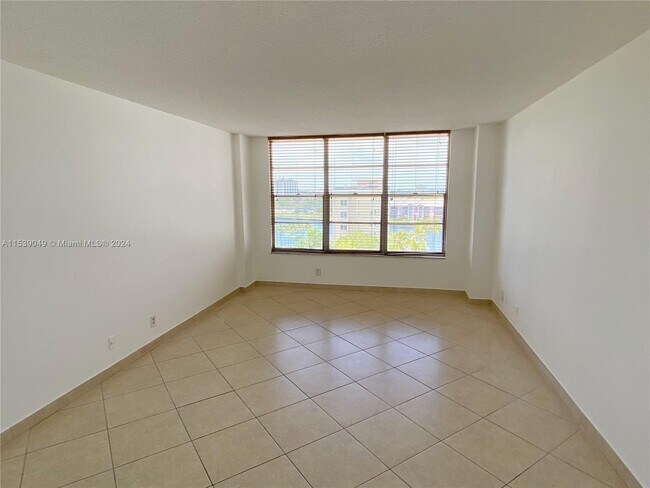 Foto del edificio - 3800 S Ocean Dr