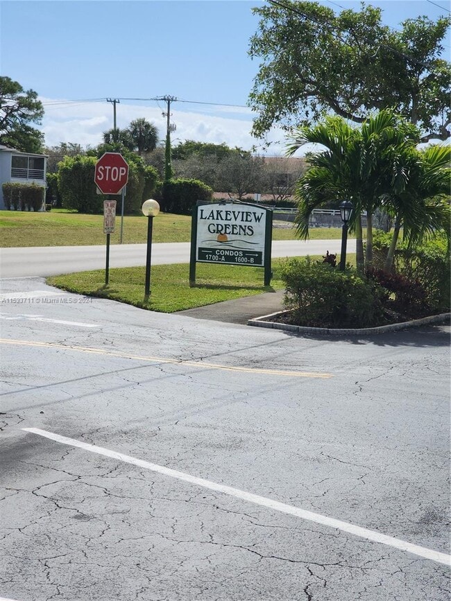 Foto del edificio - 1600 Dover Rd