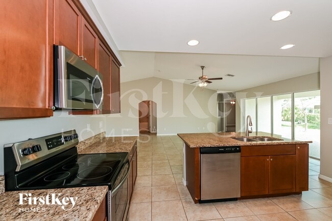 Foto del edificio - 1213 NW 16th Terrace