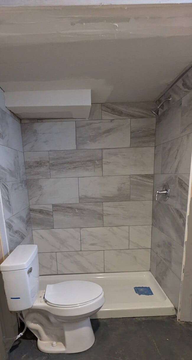 Foto del edificio - 14751 Glenfield Ave