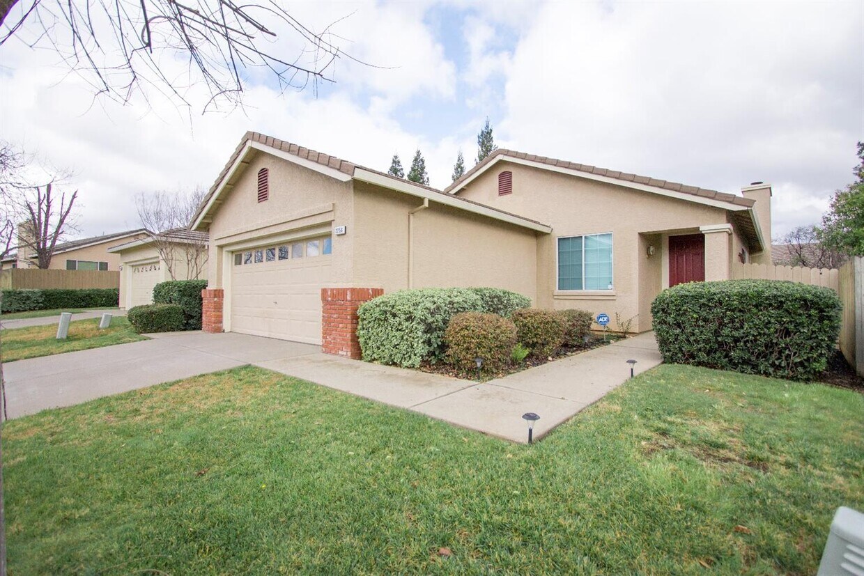 Foto principal - 2258 Clapton Way