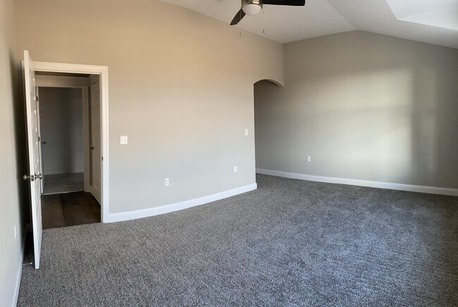 Building Photo - 1083 N Westyn Lp