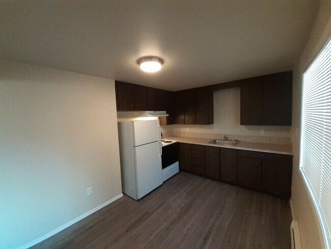 Building Photo - 3720 South Manitou Way - A