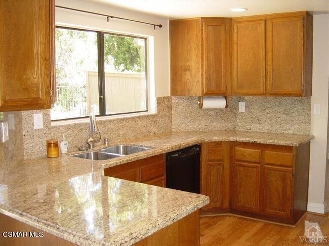 Foto del edificio - 6813 Eaglehaven Ln