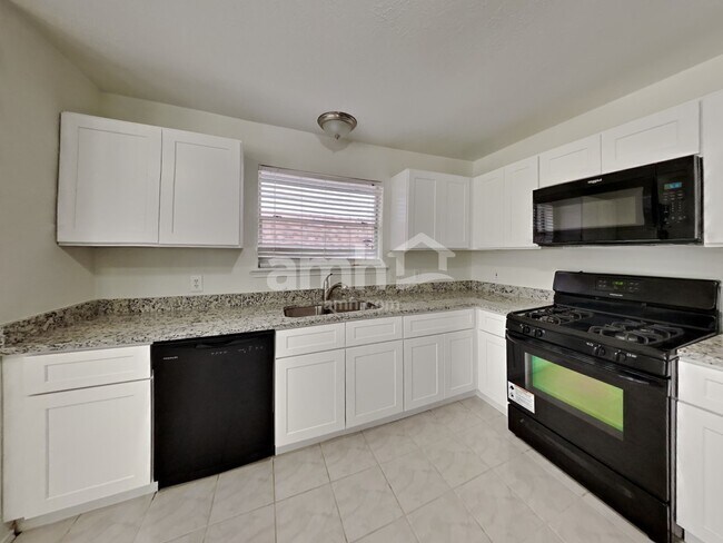 Foto del edificio - 1522 Telkwa Dr