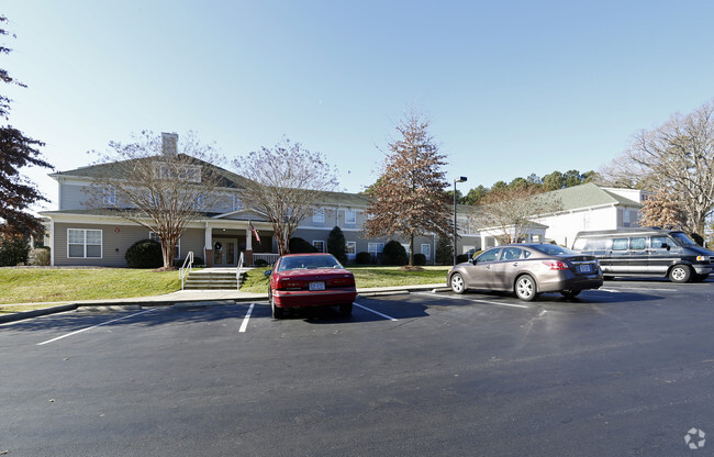 Building Photo - Lennox Chase Apartments