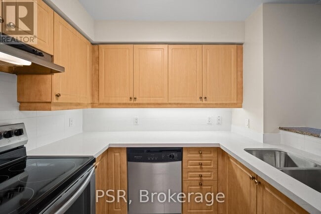 Photo du bâtiment - 515-515 Rosewell Ave