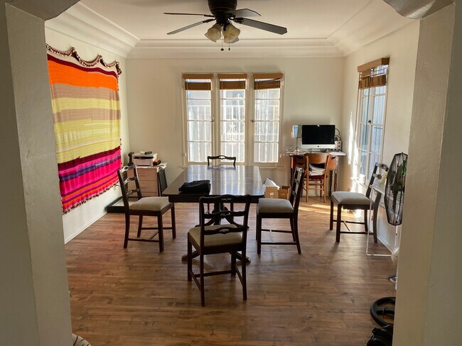 Foto del edificio - 8350 Blackburn Ave