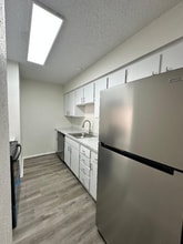 Building Photo - 948 Whittington Ave