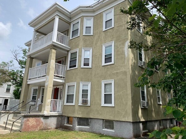 Photo - 640 River St Apartment