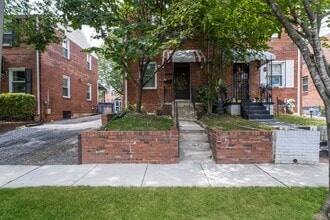 Building Photo - 3459 23rd St SE