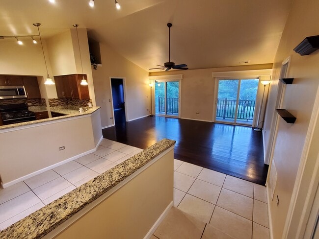 Building Photo - 357 Bloomfield Ln