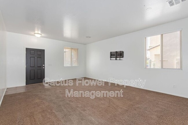 Building Photo - 7322 W St Charles Ave