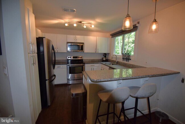 Foto del edificio - 11725 Summerchase Cir