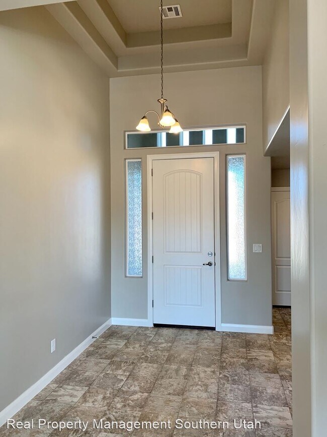 Foto del edificio - 4 br, 3 bath House - 1012 East 4090 South