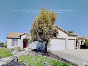 Building Photo - 2030 Butterfield Ln