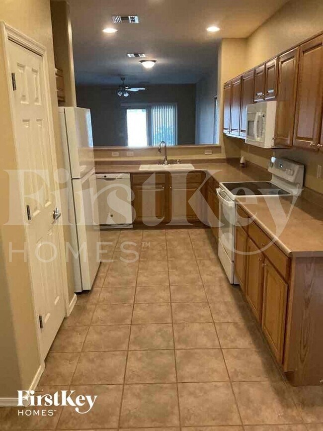 Foto del edificio - 4614 W Fortune Dr