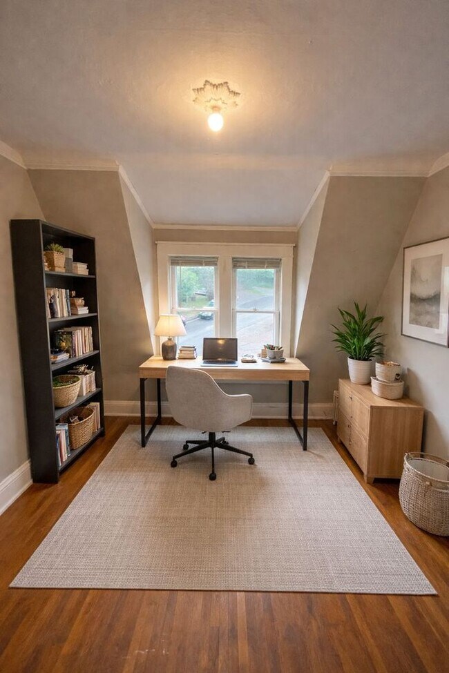 Foto del edificio - 601 Woodland Ave