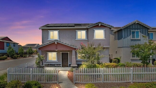 Beautifully Maintained 3-Bedroom Home w/So... - Beautifully Maintained 3-Bedroom Home w/So...