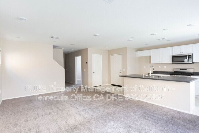 Building Photo - 41966 Pedraza St