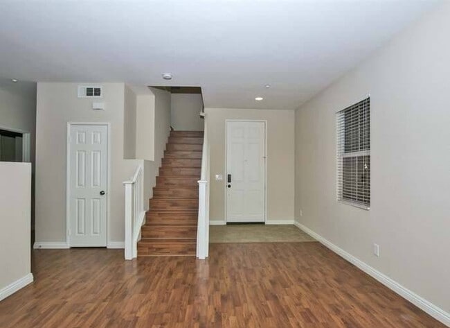Building Photo - 6242 Beth Page Dr