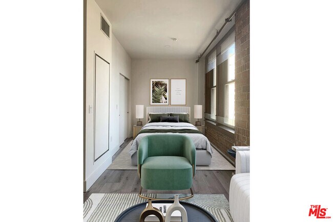 Foto del edificio - 460 S Spring St