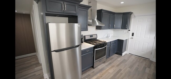 Foto del edificio - 8235 S Cornell Ave