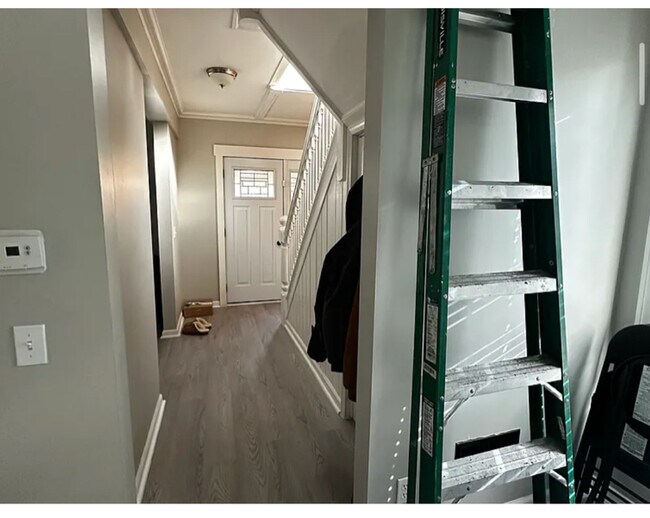 Foto del edificio - 307 W Lynde St