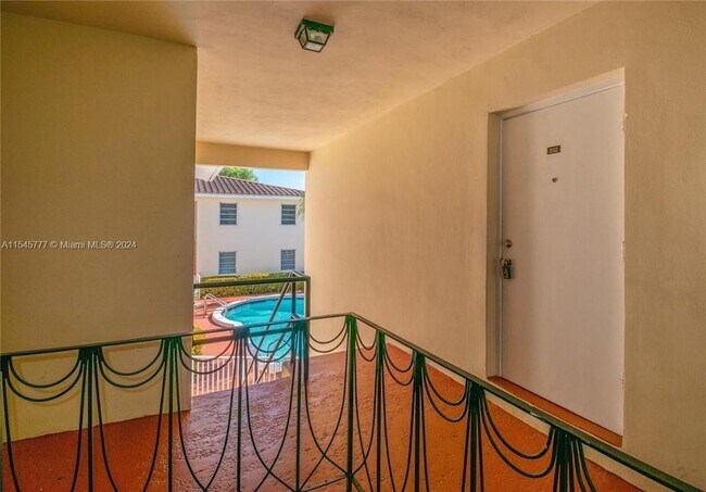 Foto del edificio - 2591 NE 55th Ct