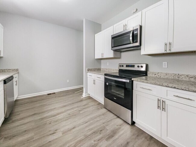 Building Photo - 820 Magna Carta Dr NW