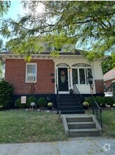 Building Photo - 408 4th Ave