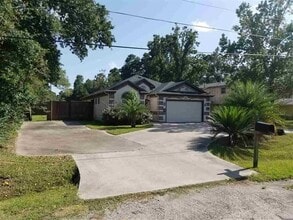 Building Photo - 860 Reynolds Ln