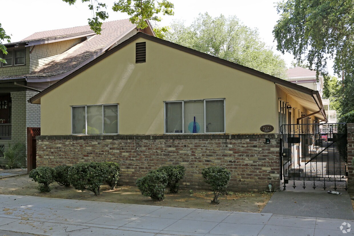Primary Photo - 2723 H St