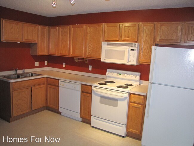 Foto del edificio - 2 br, 1.5 bath House - 370 Wilderness Dr.