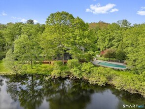 Building Photo - 6 Old Orchard Dr