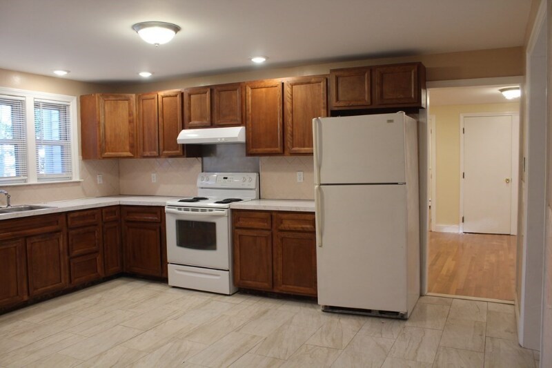 Primary Photo - 18 Mt Pleasant Square