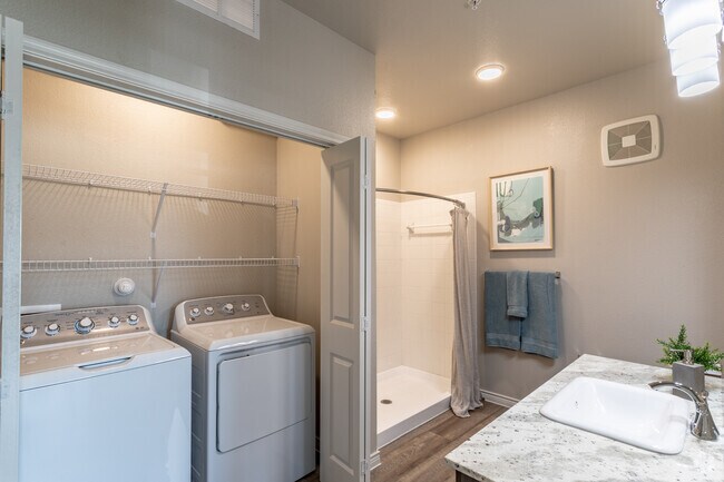 1 habitación, 1 baño - 766 pies cuadrados - Inn at Westover Hills 55+