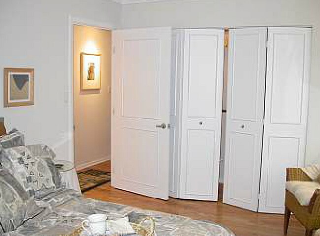 Segundo dormitorio - 6102 N Sheridan Rd