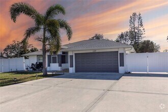 Building Photo - 1107 Mangrove Rd