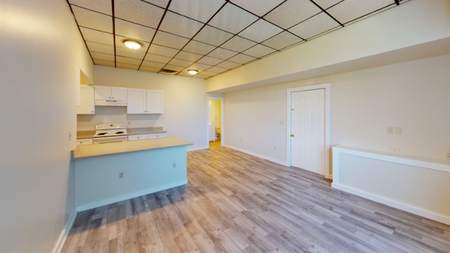 Building Photo - 59 Pleasant St