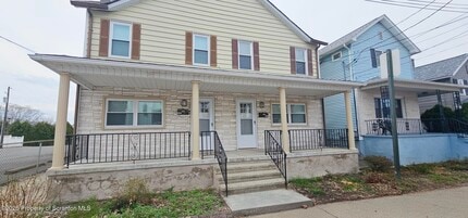 Building Photo - 304 Vine St