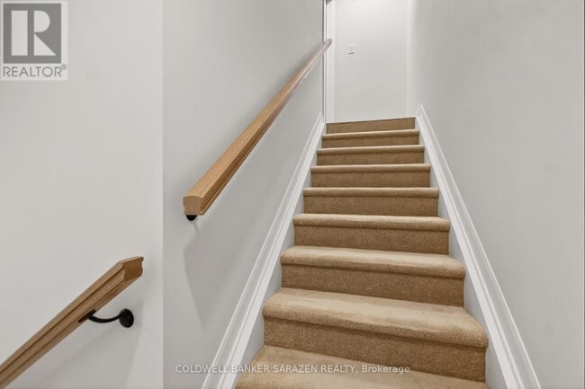 Photo du bâtiment - 301 Glenroy Gilbert Dr