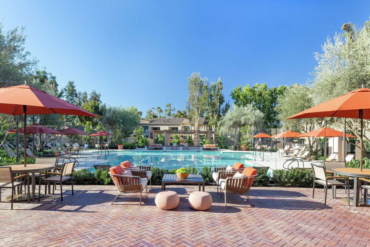 Northwood Apartment Homes Irvine Ca Apartments Com