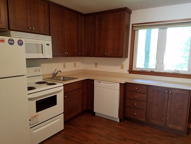 Foto del edificio - 2110 Campus St